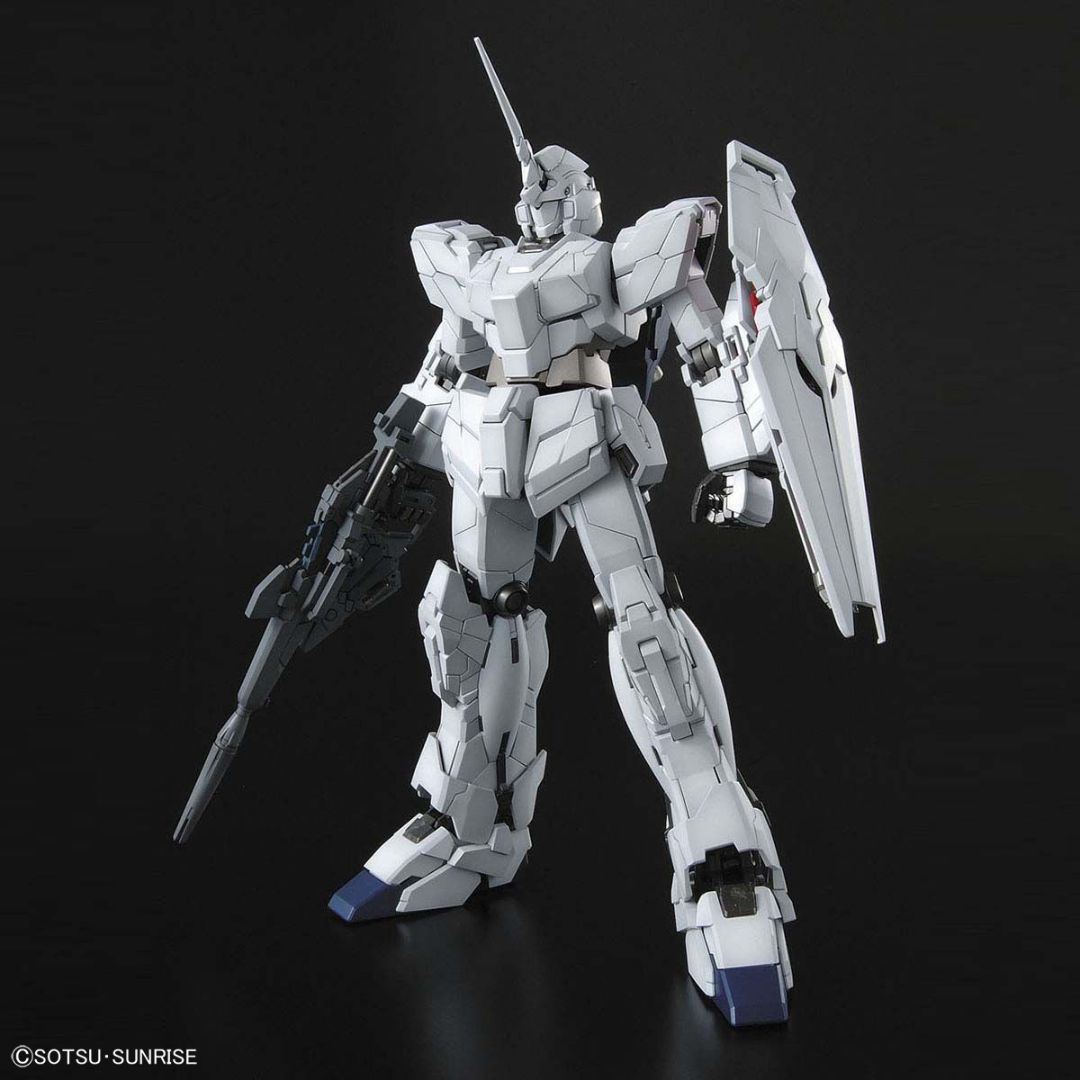 Bandai MG 1/100 RX-0 Unicorn Gundam Screen Image