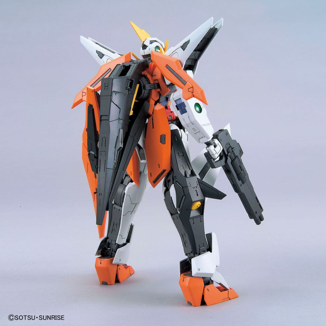 Bandai MG 1/100 GN-003 Gundam Kyrios