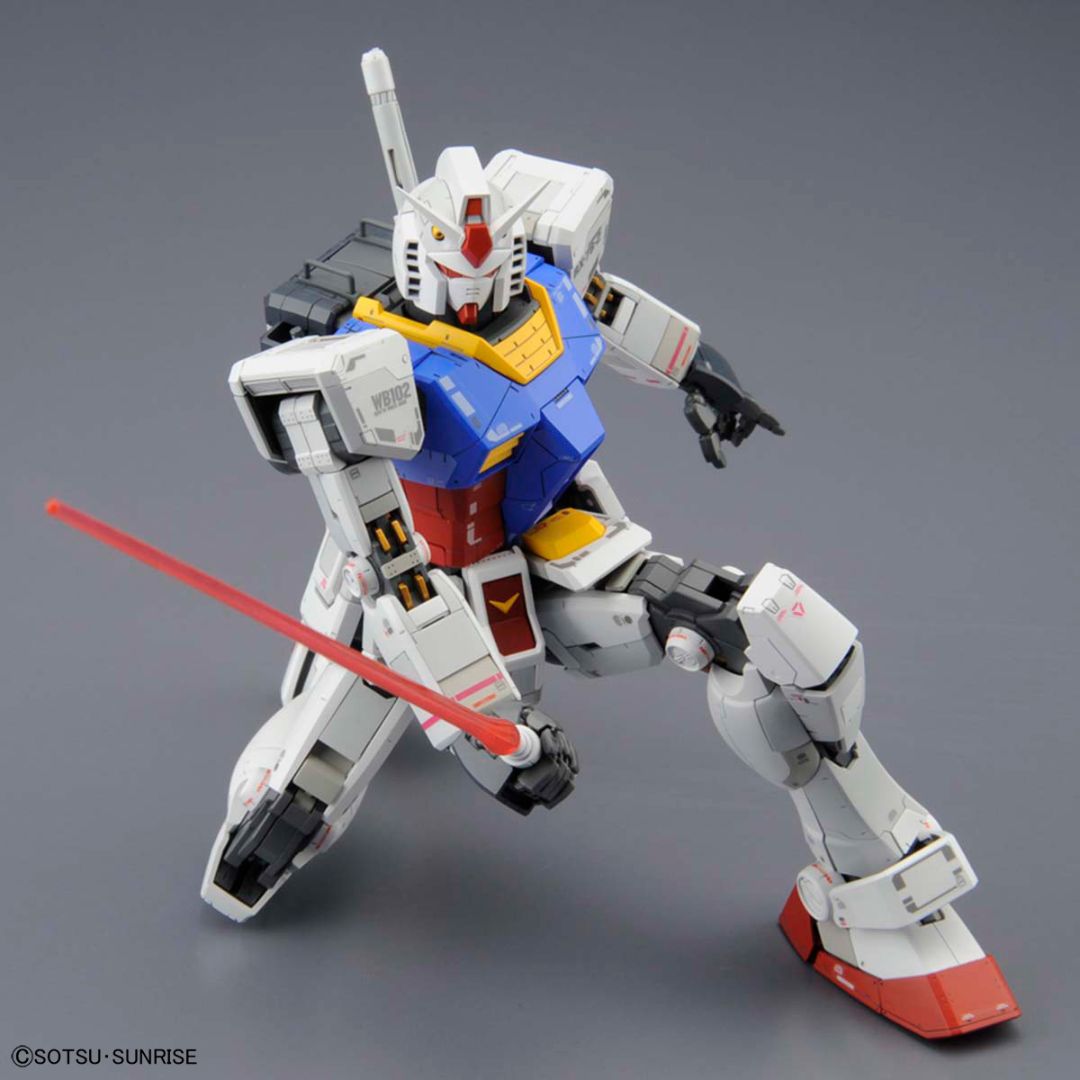 Bandai MG 1/100 RX-78-2 Gundam Ver 3.0