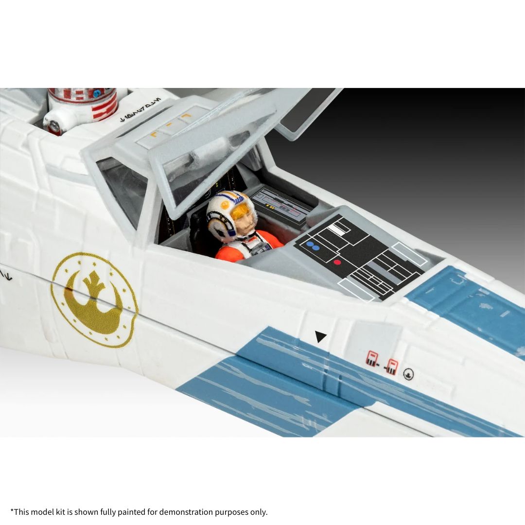 Revell Star Wars The Mandalorian and Grogu: New Republic X-Wing Fighter 1/57 Scale Model Kit (06791)