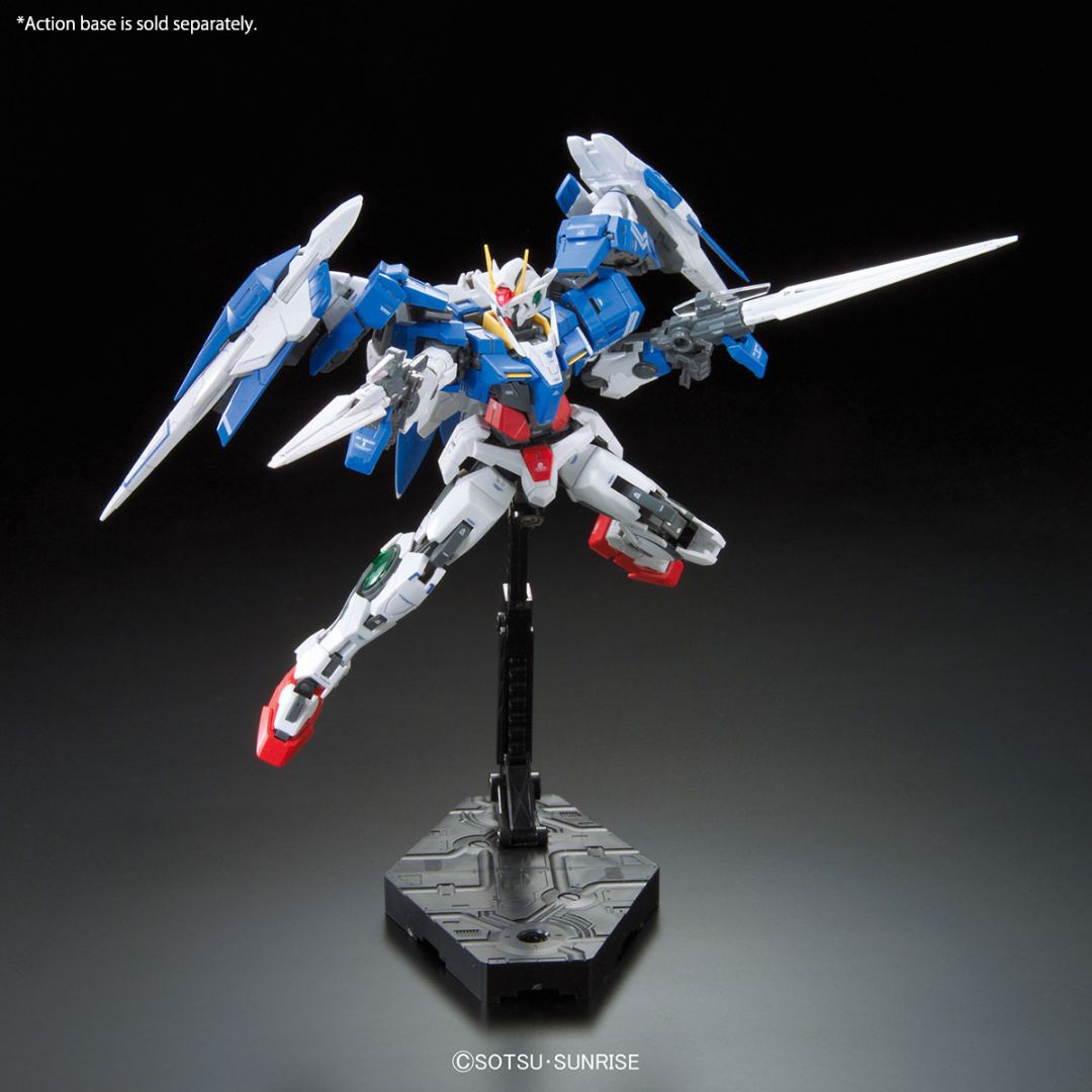 Bandai RG 1/144 No.18 Gundam OO Raiser + GNR 010
