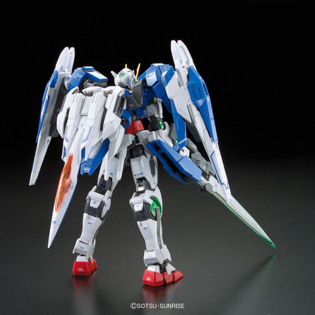 Bandai RG 1/144 No.18 Gundam OO Raiser + GNR 010