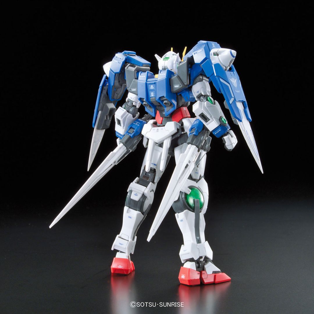 Bandai RG 1/144 No.18 Gundam OO Raiser + GNR 010
