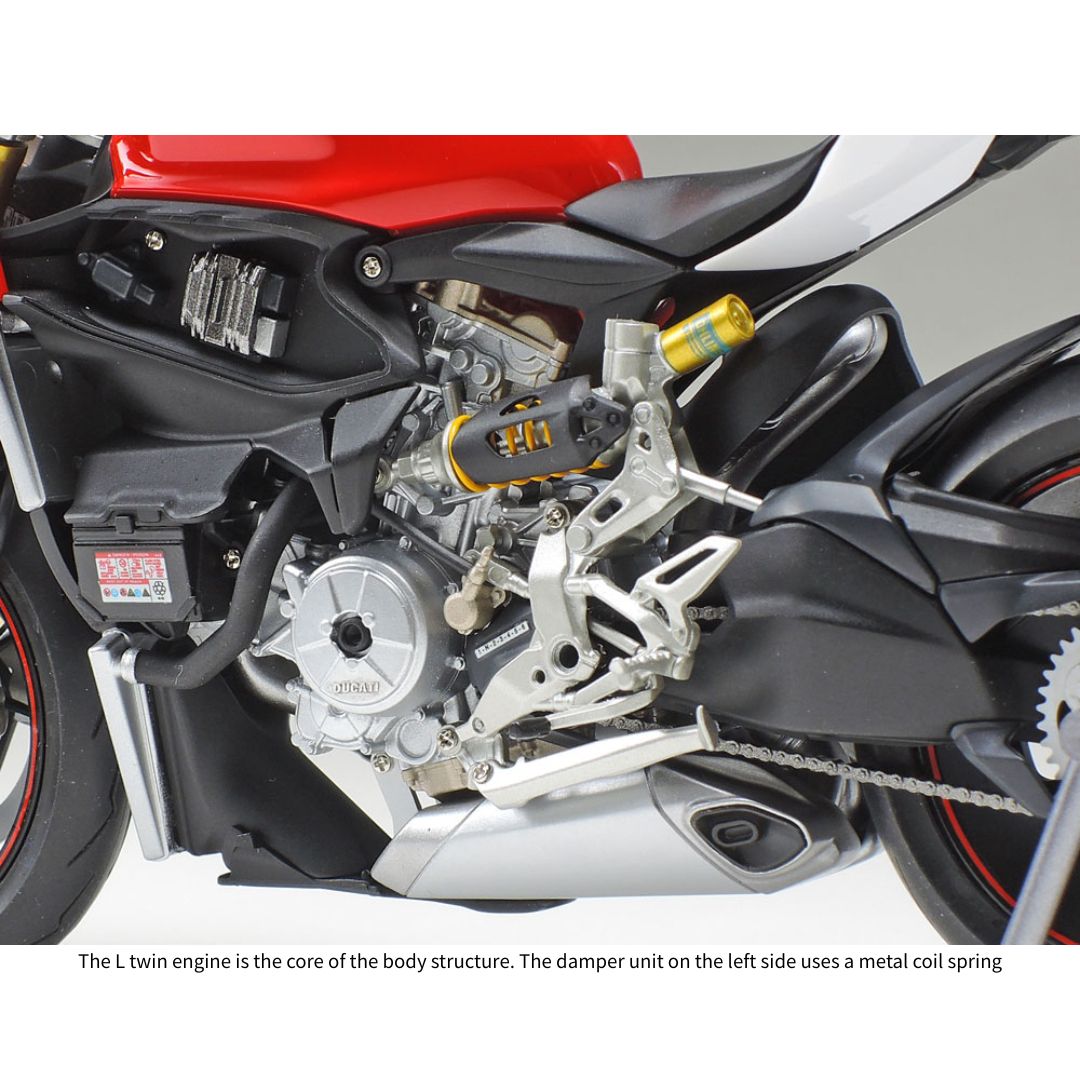 TAMIYA 1/12 Ducati 1199 Panigale S Tricolore (14132)