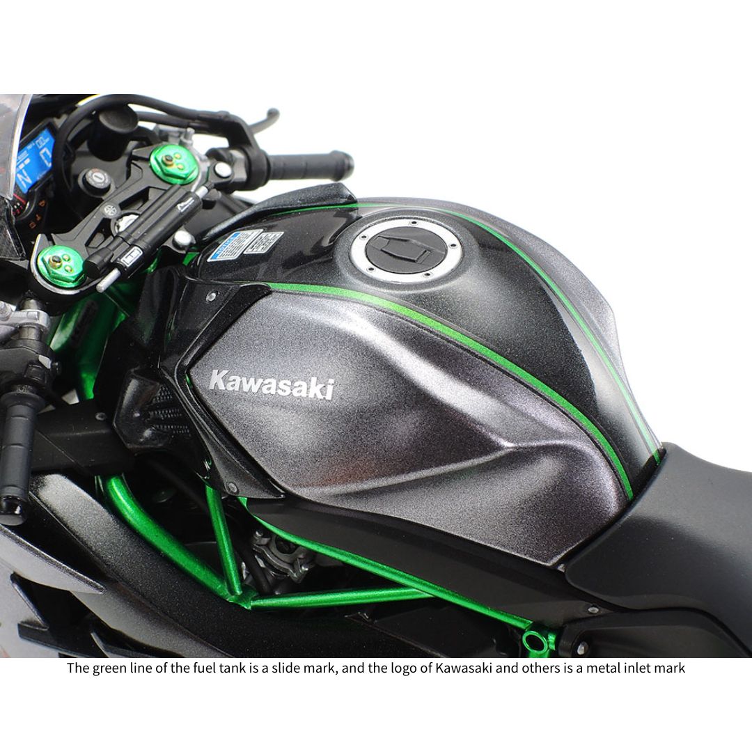 TAMIYA 1/12 Kawasaki Ninja H2 Carbon (14136)