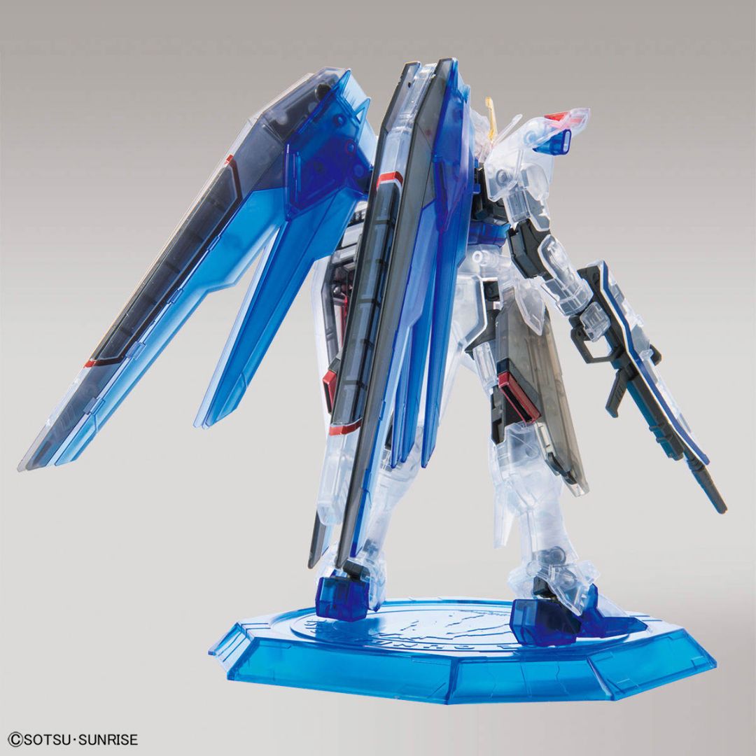 Bandai The Gundam Base Limited HGCE 1/144 FREEDOM GUNDAM (Clear Color)