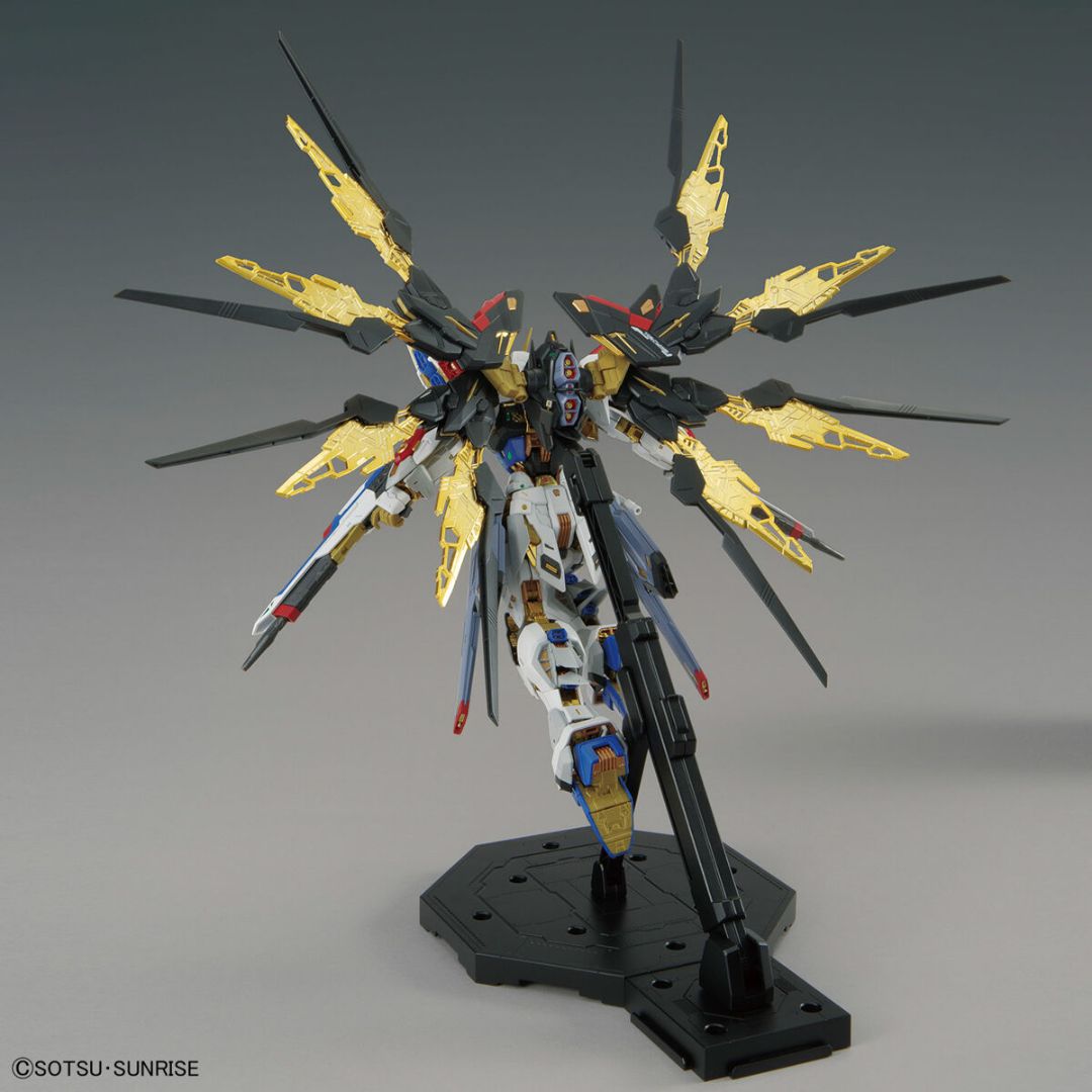 Bandai MGEX 1/100 ZGMG-X20A GUNDAM STRIKE FREEDOM