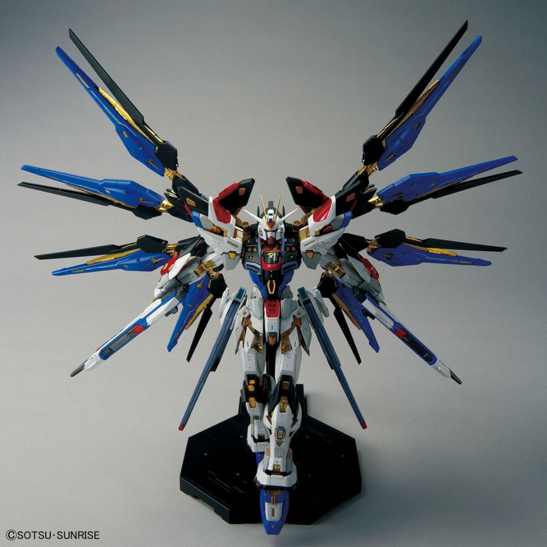 Bandai MGEX 1/100 ZGMG-X20A GUNDAM STRIKE FREEDOM
