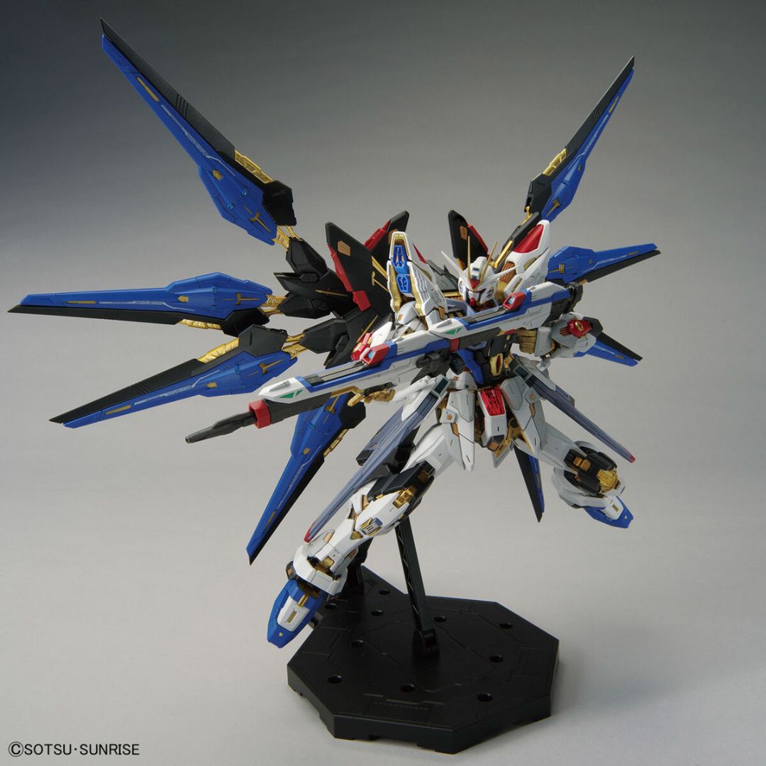 Bandai MGEX 1/100 ZGMG-X20A GUNDAM STRIKE FREEDOM
