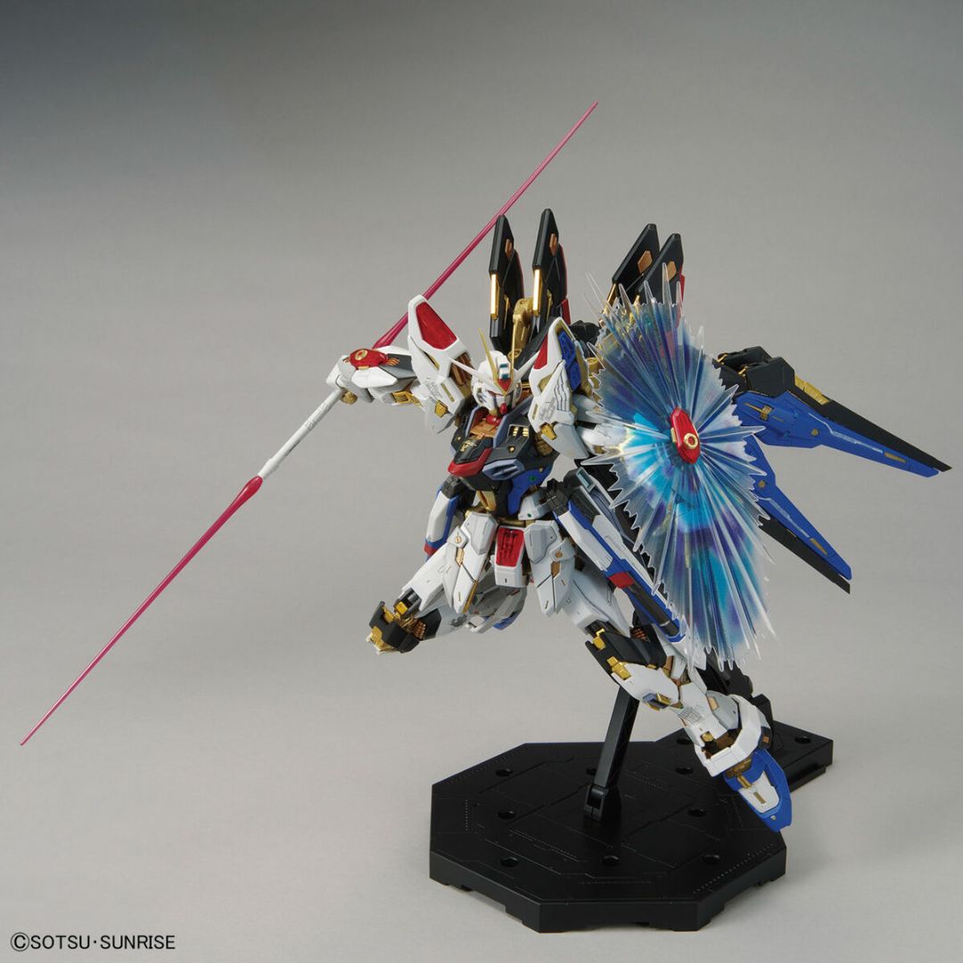 Bandai MGEX 1/100 ZGMG-X20A GUNDAM STRIKE FREEDOM