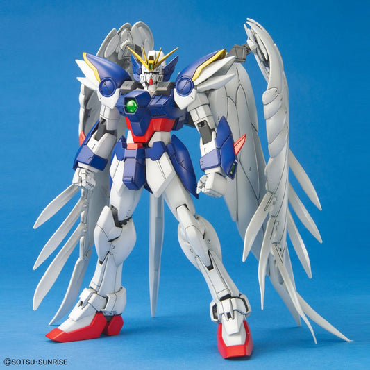Bandai MG 1/100 XXXG-00W0 Wing Gundam Zero Custom