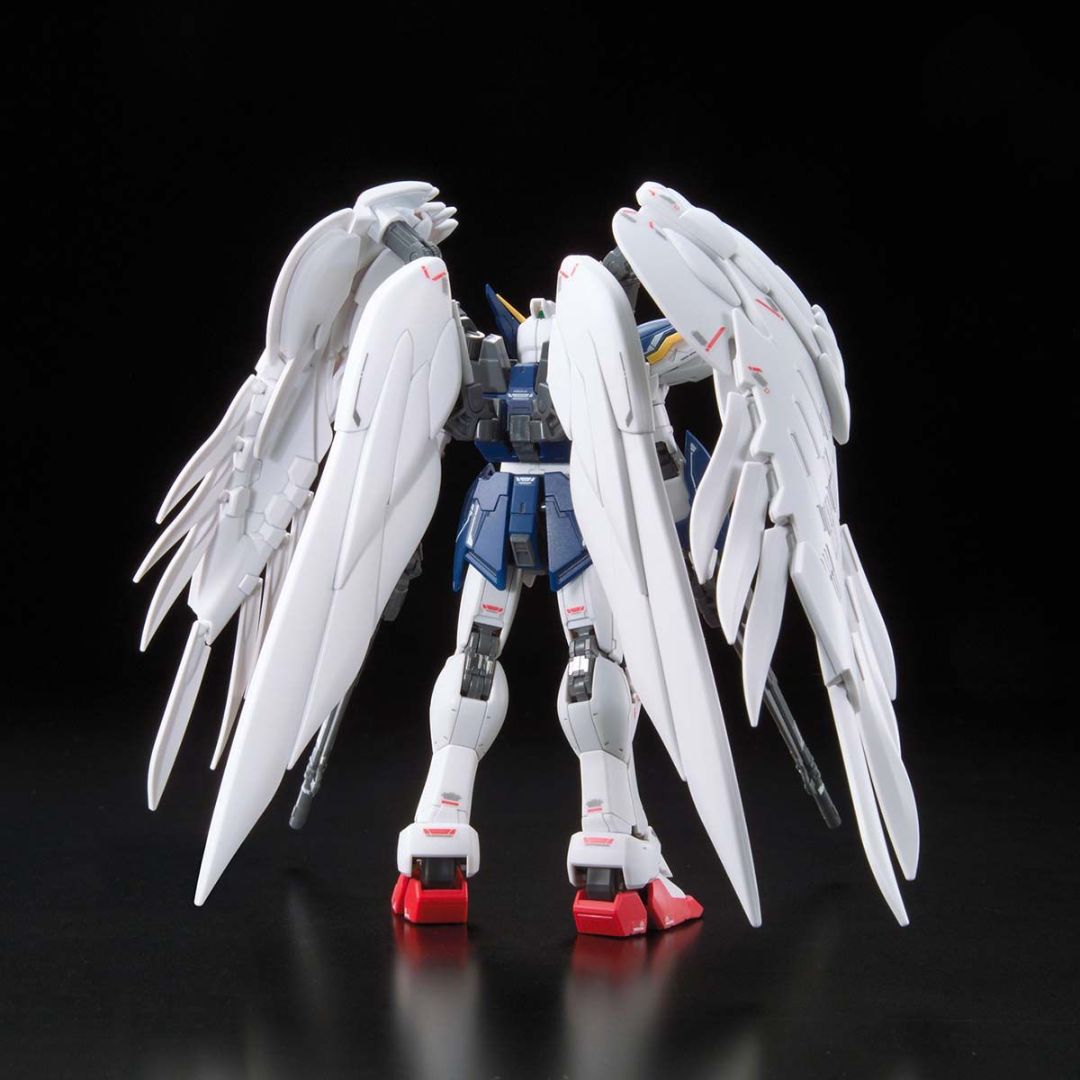 Bandai RG 1/144 No.17 XXXG-00W0 Wing Gundam Zero EW