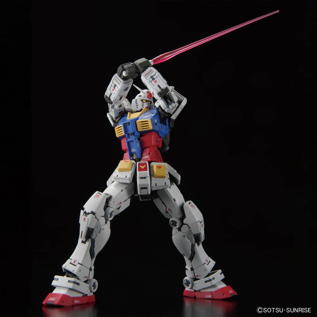 Bandai RG 1/144 No.40 RX-78-2 GUNDAM Ver. 2.0