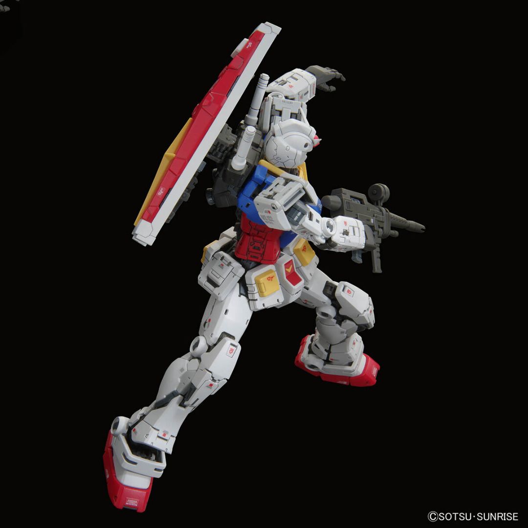 Bandai RG 1/144 No.40 RX-78-2 GUNDAM Ver. 2.0