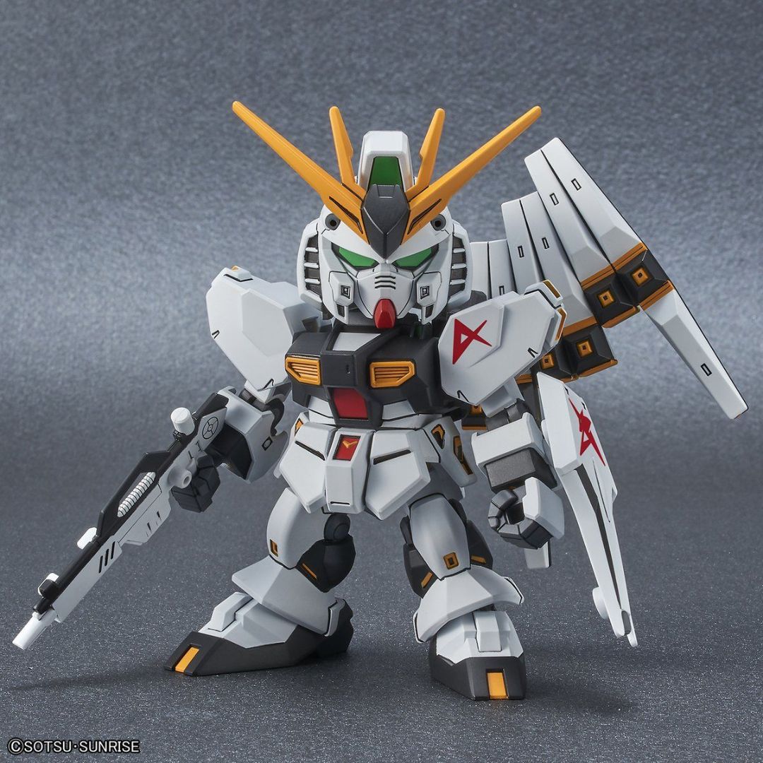 Bandai SD Gundam Ex-Standard 016 Nu Gundam