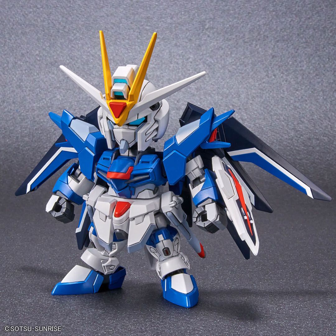 Bandai SD Gundam Ex-Standard 020 Rising Freedom Gundam