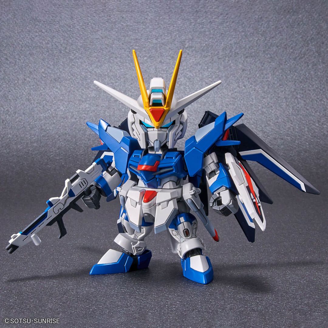 Bandai SD Gundam Ex-Standard 020 Rising Freedom Gundam