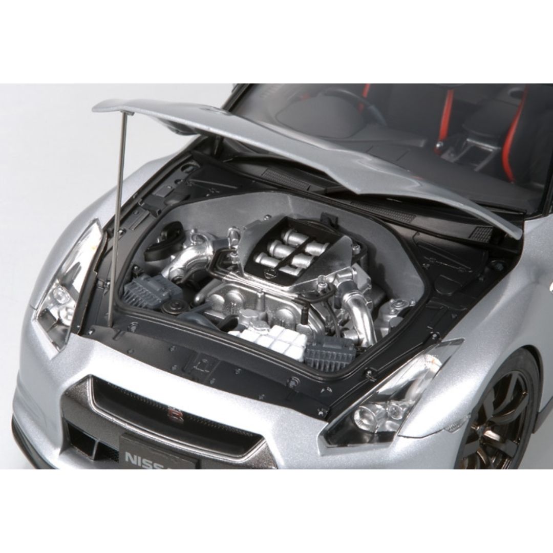 TAMIYA 1/24 NISSAN GT-R 2007 (24300)