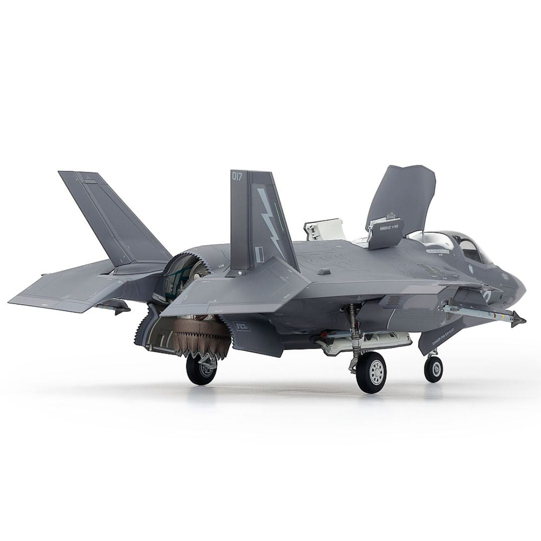 TAMIYA 1/72 Lockheed Martin¨ F-35¨B Lightning II (60793)